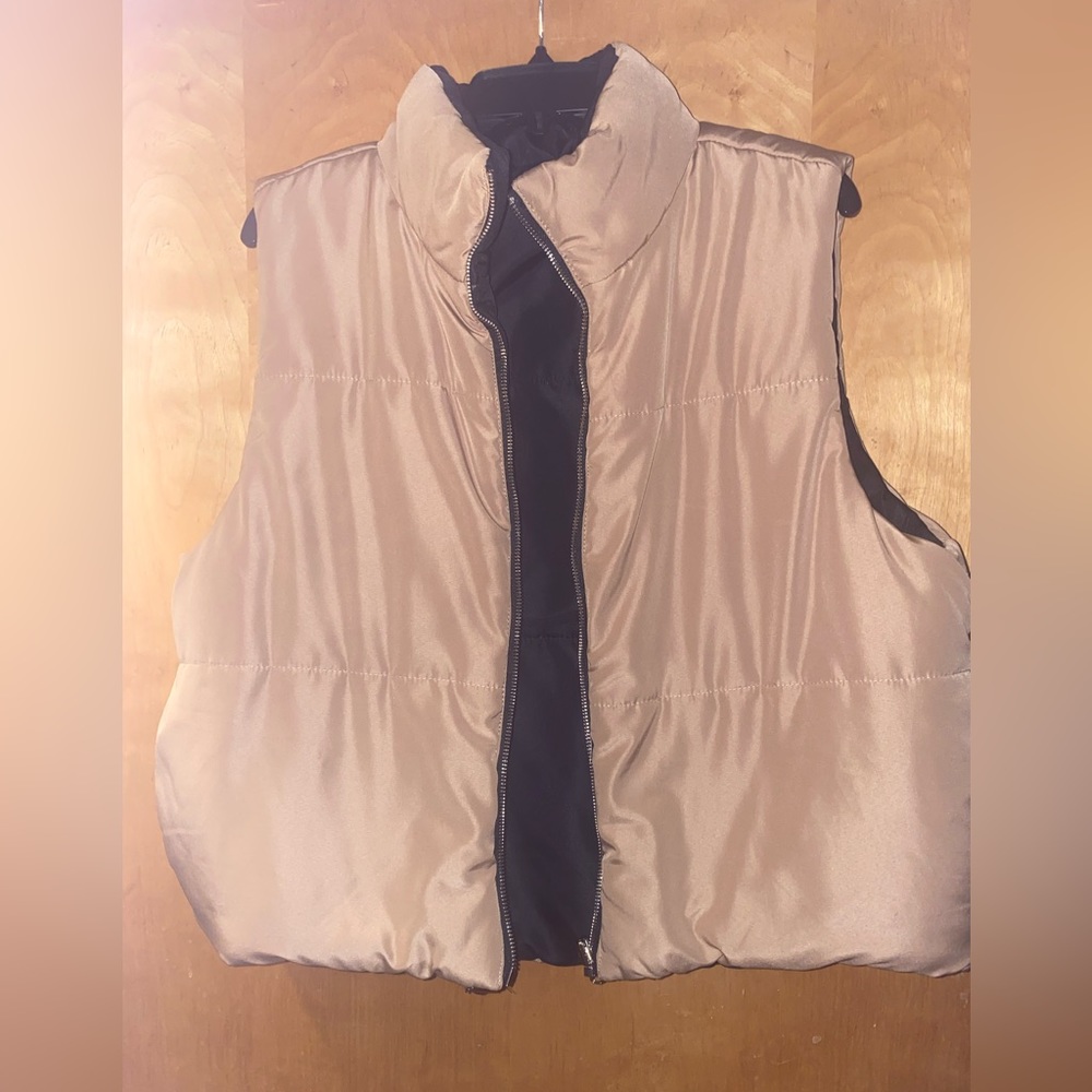 Tan & Black Reversible Sleeveless Collared Puffer Vest